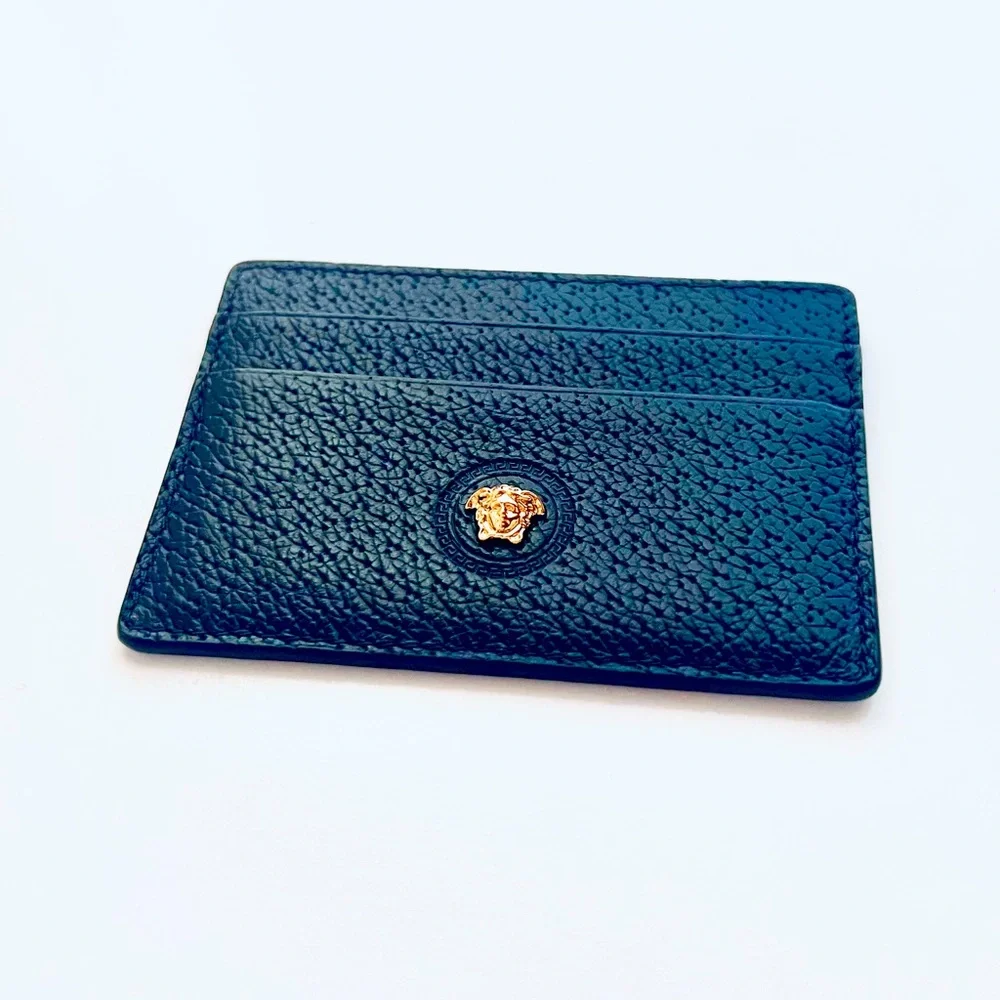 🔥 VERSACE Black Card Holder with Gold Medusa Emblem.